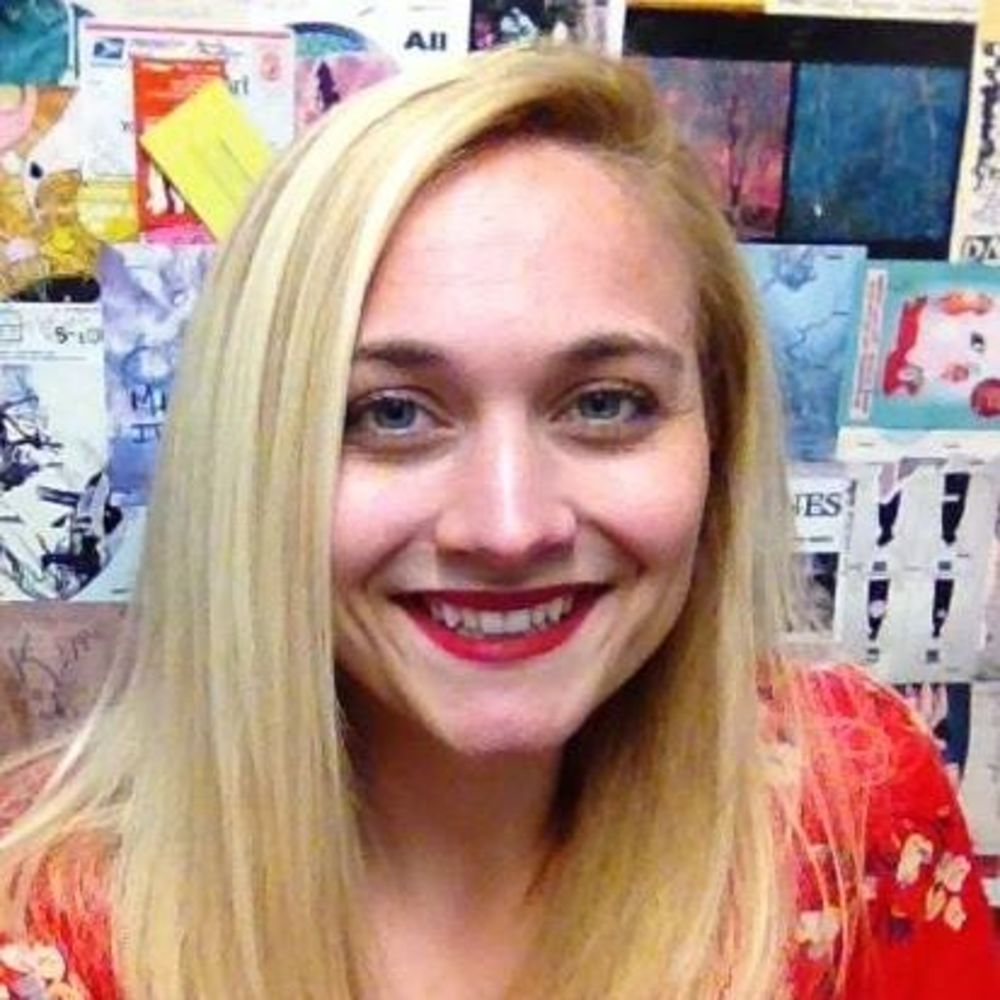 Meet your Posher, Larissa